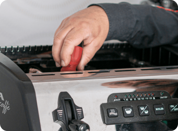 Собствена техническа база